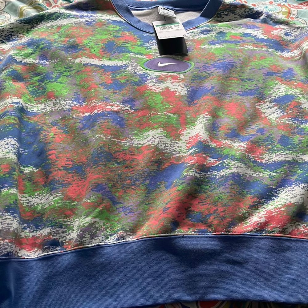 Nike sweatshirt